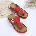 2023 Summer New Women's Metal Decor Feature Pattern Wedge Flip-Flops