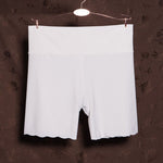 Solid color seamless bottoming shorts