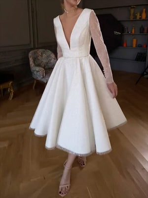 V-neck long-sleeve high-waisted sparkling evening dress